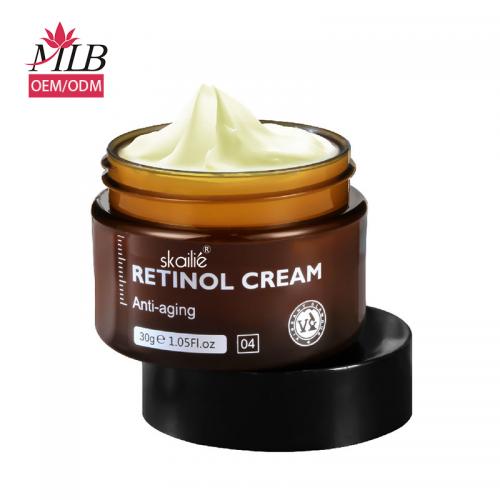 Crema viso antietà al retinolo